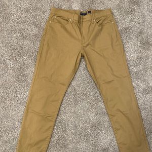 Lucky Brand khakis 121 Slim Straight Size 38/32